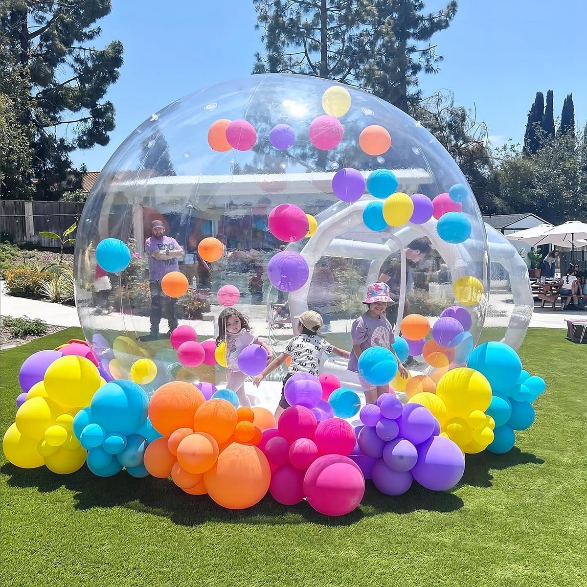 Bubble House (includes 100 balloons)