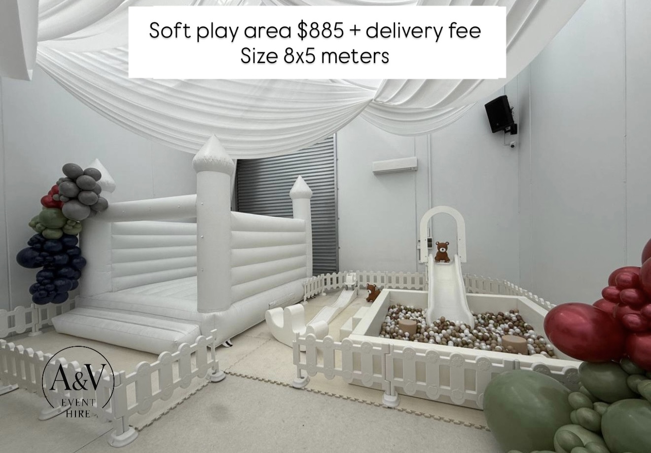 Ivory Drapes soft play set, 8×5 meters